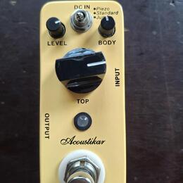 Mooer Acoustikar