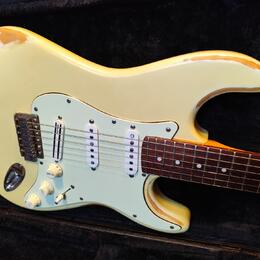 Stratocaster V6 Icon relic s DiMarzio Chopper+Kufr zdarma