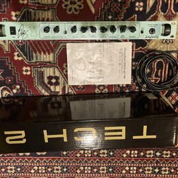 Geddy Lee Bass preamp tech21 rack.