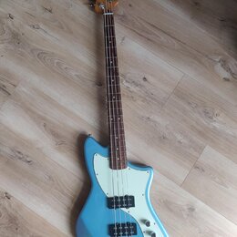 Fender Player Plus Active Meteora Bass PF Opal Spark