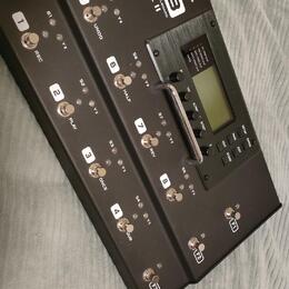 Fractal Audio FX8 Mark II Multi-Effect Processor