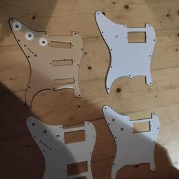 Pickguardy Stratocaster