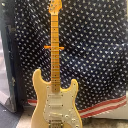Fender Stratocaster Elite Blond USA 1983