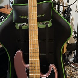 Squier Jazz bass V active HB snimace