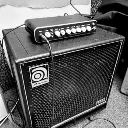 Fender Rumble 800 plus Ampeg PN115