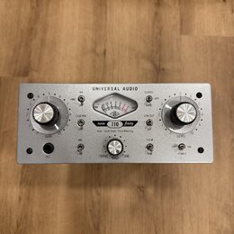 Universal Audio 710 Twin-Finity