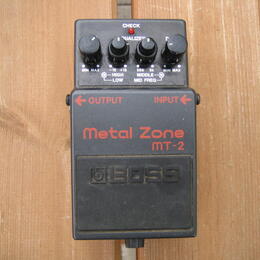 Boss MT-2