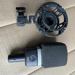 mikrofon AKG C214