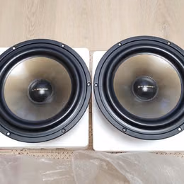 NOV&Eacute; HiVi Research MY8N