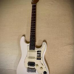 MOOER GTRS Standard 800 Elektrická kytara 