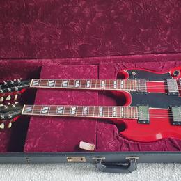 Legendární dvoukrká kytara Gibson EDS-1275