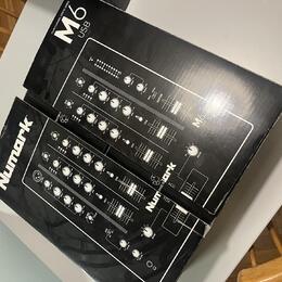 Numark M6 USB - mixpult