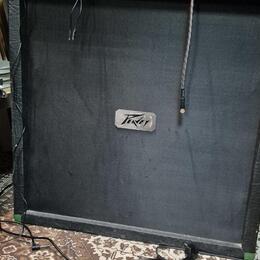 PEAVEY Valveking + Peavey box