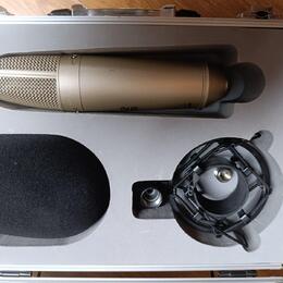 kondenzátorový mikrofon Behringer B-2 PRO 