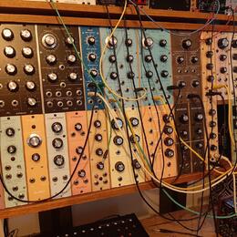 Modulární Synth  Yusynth 