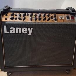 Kytarové kombo / zesilovač Laney VC50
