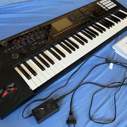 Roland Fa-06