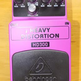 Heavy Distortion HD 300 Behringer