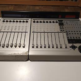 MACKIE MCU PRO + XT PRO 