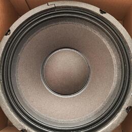 10"repra z boxu Marshall 150W 4 ohm.