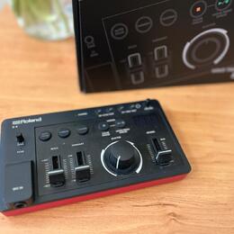 Roland AIRA Compact E-4 Voice Tweaker