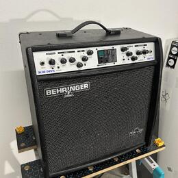 Behringer Blue Devil GX112