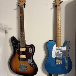 Fender Kurt Cobain Jaguar a J Mascis Telecaster signature