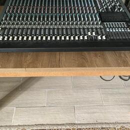 Predám mix Behringer Eurodesk MX8000A