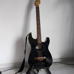 Fender Stratacoustic