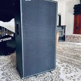 Predám basovú bedňu Harley Benton 810