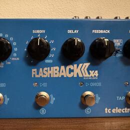 TC Electronic Flashback X4 – delay / looper