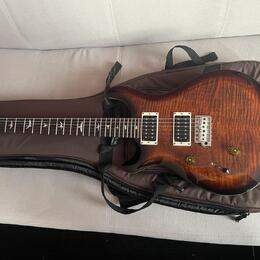 PRS SE Custom 24 – levoruká Gold Burst Black 