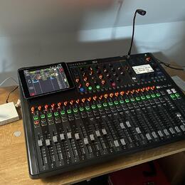 Soundcraft Si Compact 24 + Mini Stagebox 16 CAT5 – komplet