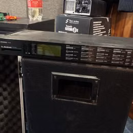 T.C.Eletronic M2000 rack