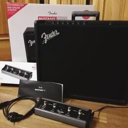 Sleva!!! Kombo Fender Mustang GT 100