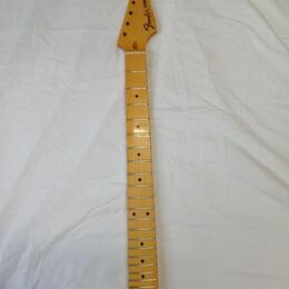 Prodám krk Fender Stratocaster