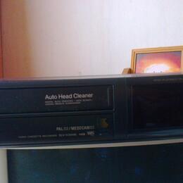 VHS videorekorder zn. SONY model SLV