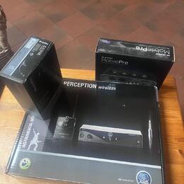 bezdrátová sestava : AKG Perception Wireless 45 + C519 ML