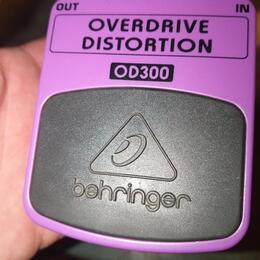 Behringer OD300 overdrive/distortion 