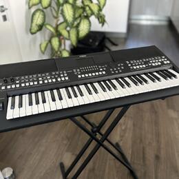 Yamaha PSR-SX600