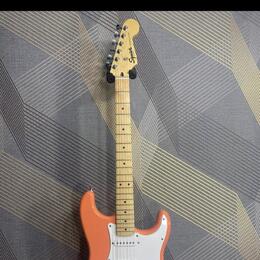 SQUIER BY FENDER SONIC STRATOCASTER HSS MN TAHITY CORAL 