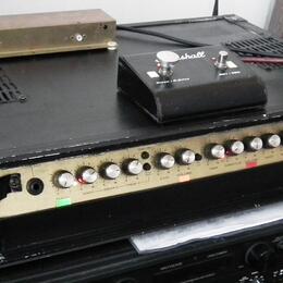 Predam Zosilnovac   Marshall  VS100  --  Rack