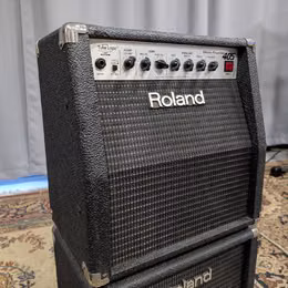 Kytarov&eacute; kombo Roland 405