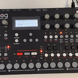 Prod&aacute;m Elektron Analog four MK I