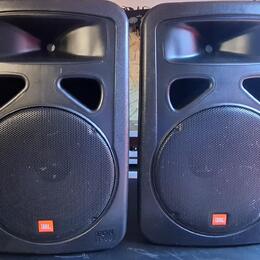 Prodám JBL EON 1500