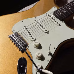 Fender MIJ FSR Hybrid II Stratocaster Mystic Aztec Gold