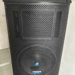 Mackie sa 1521