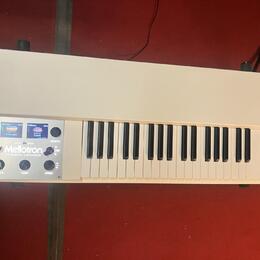 Mellotron m4000d mini