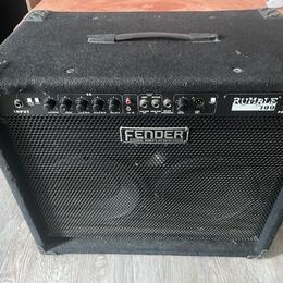 Prodám FENDER RUMBLE 100 v2