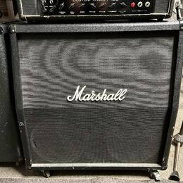 MARSHALL box 4x12" MC412 prázdný.